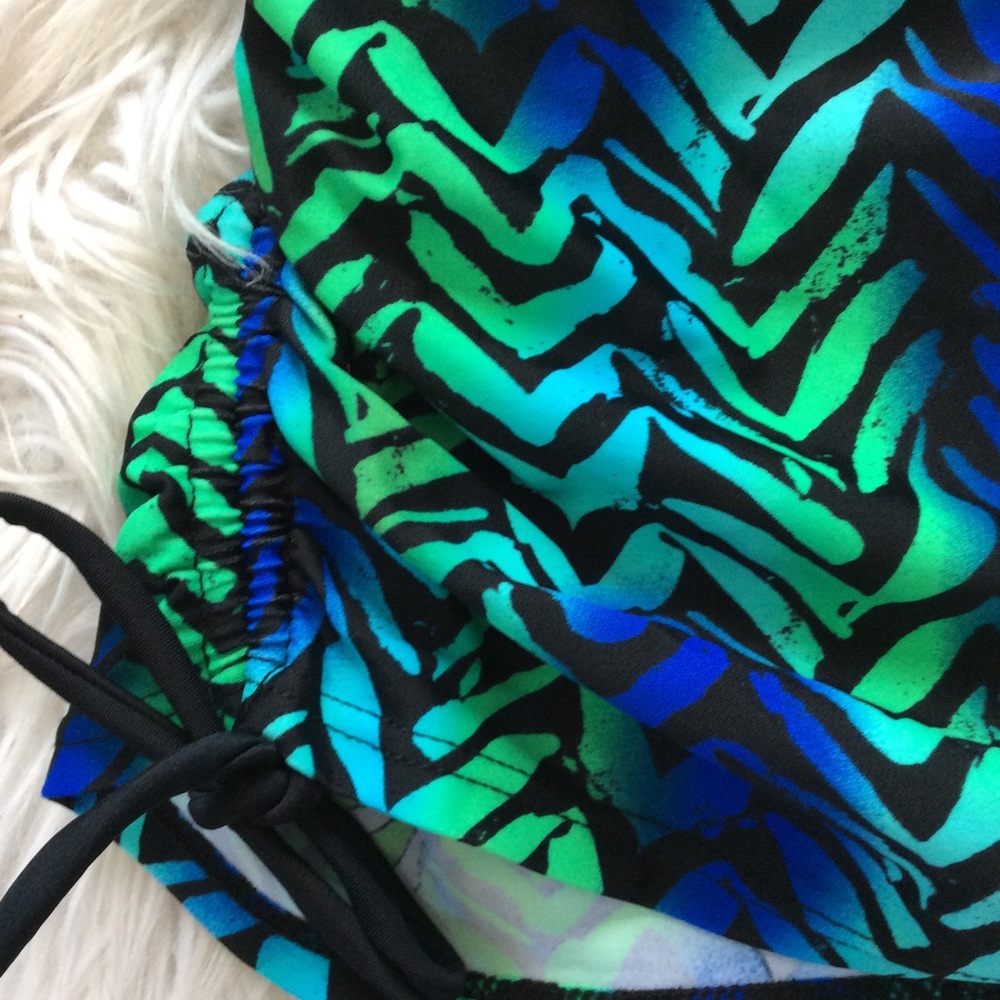 NWT Beach Native Adjustable Ruched Tankini Top - Picture 4 of 6